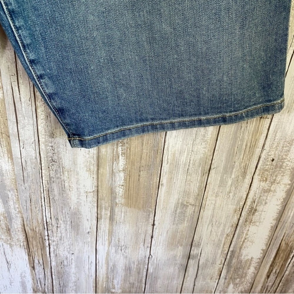 NWT Nili Lotan Julie Bermuda Denim Shorts High Rise Pleated Knee Length Size 28 - Picture 6 of 9